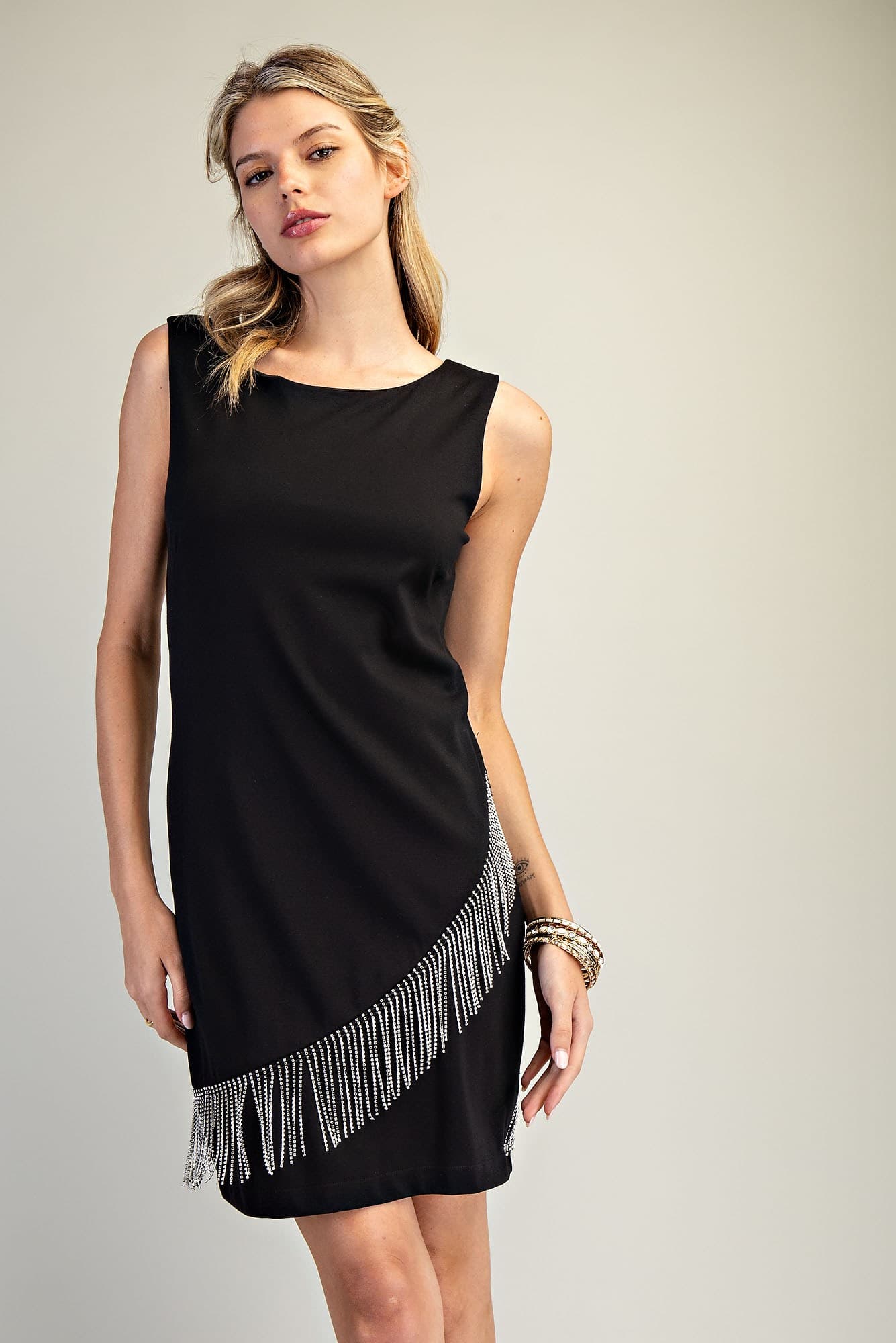 DK9144 - BLACK
