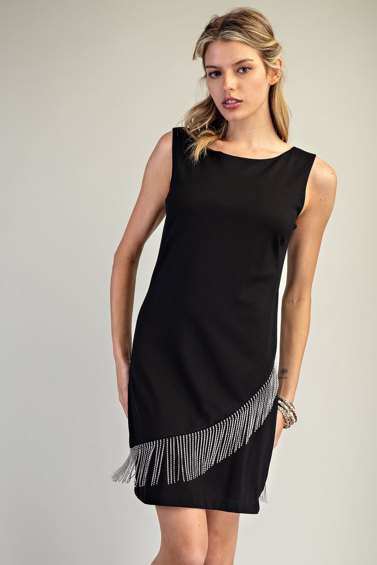 DK9144 - BLACK