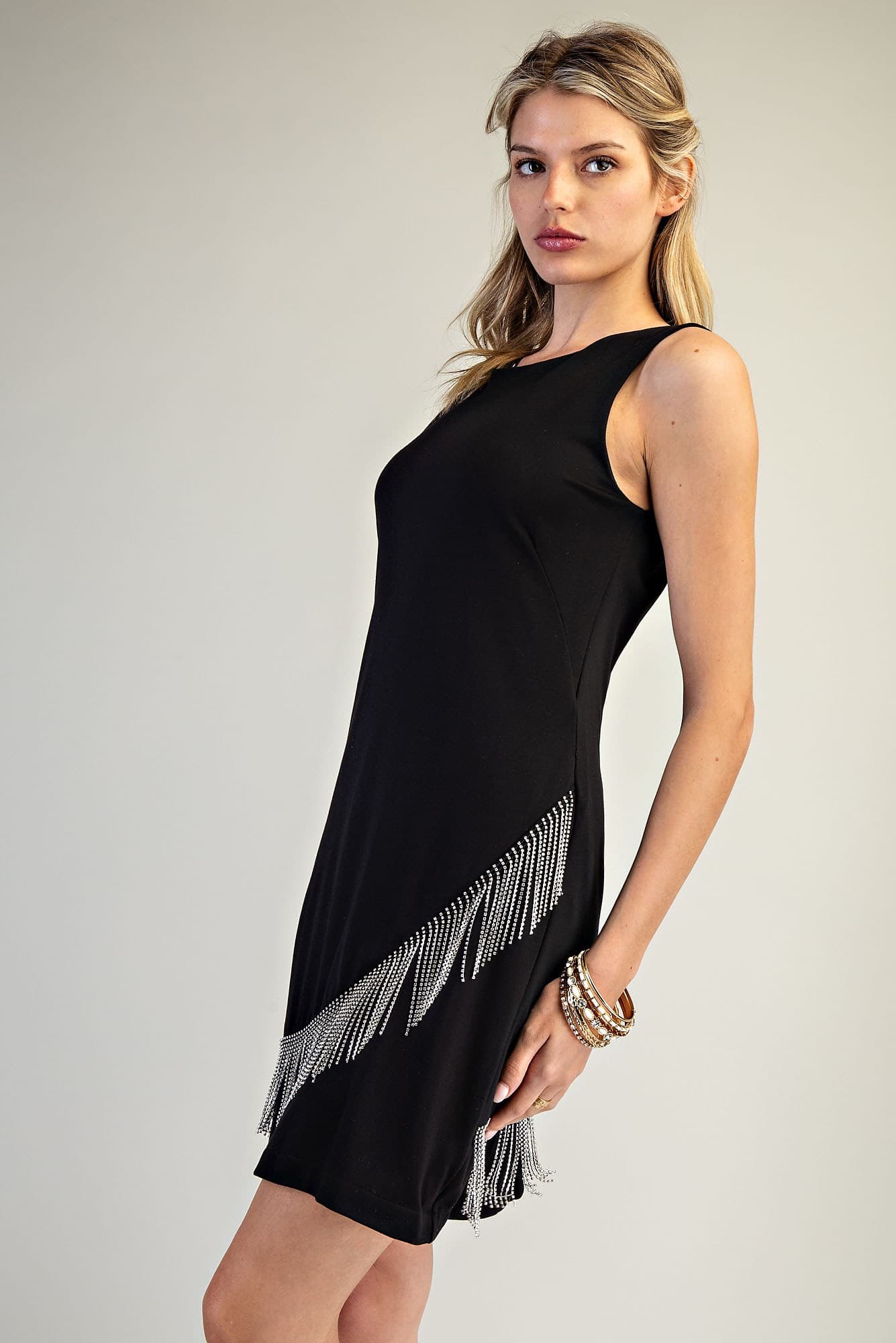 DK9144 - BLACK