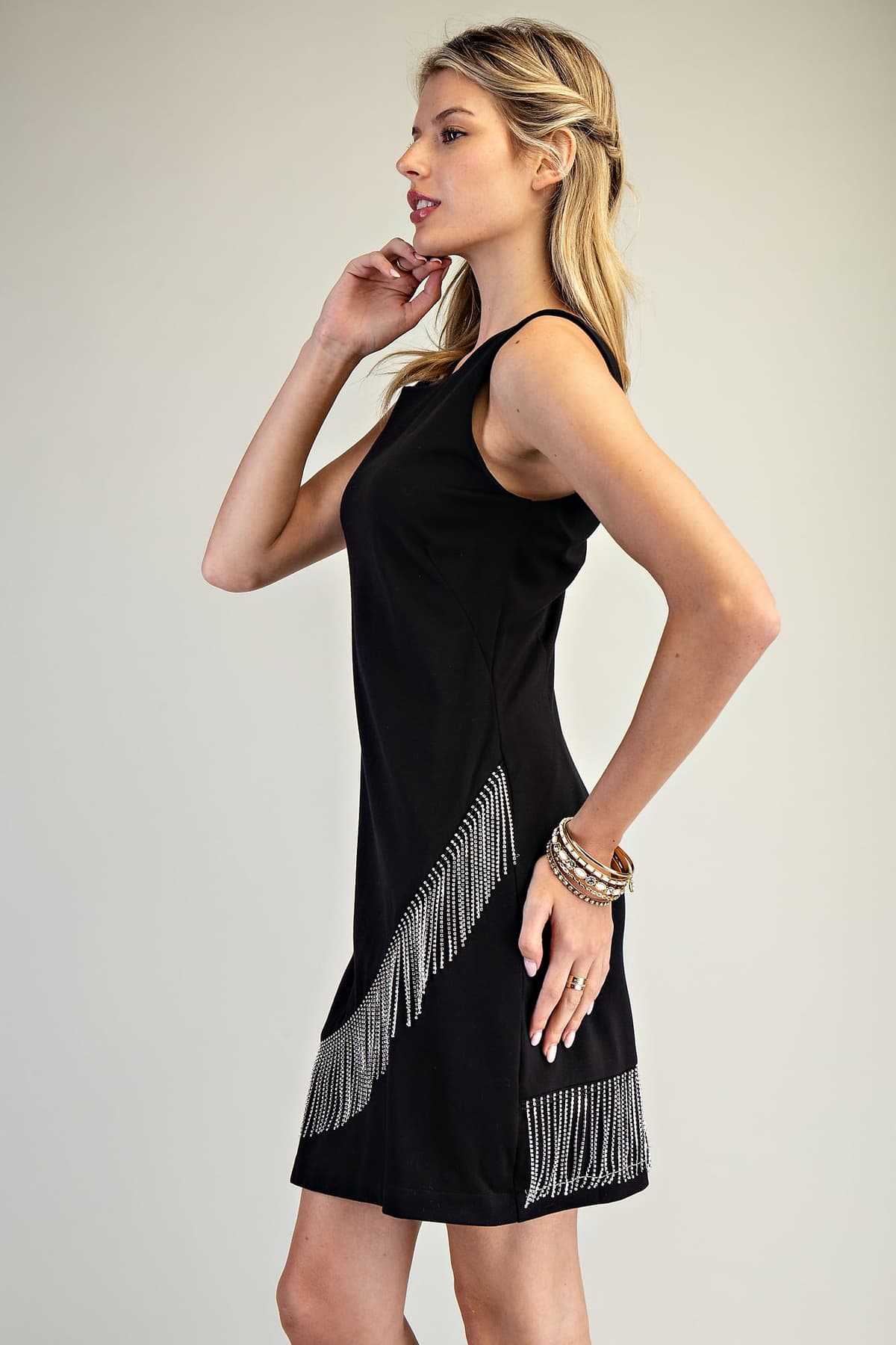DK9144 - BLACK