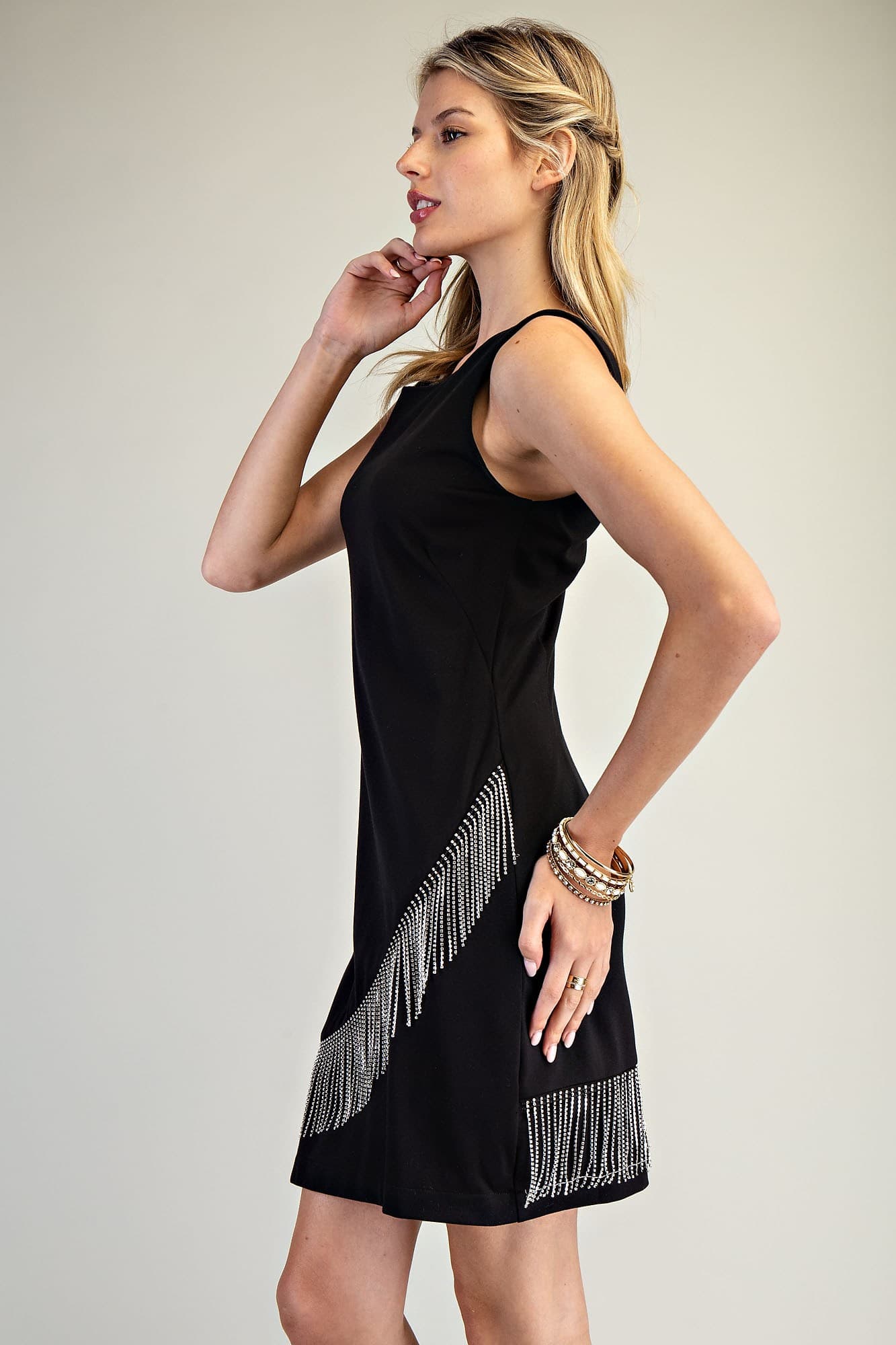 DK9144 - BLACK