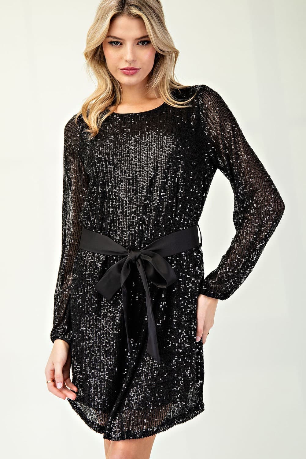 DK8841 - BLACK