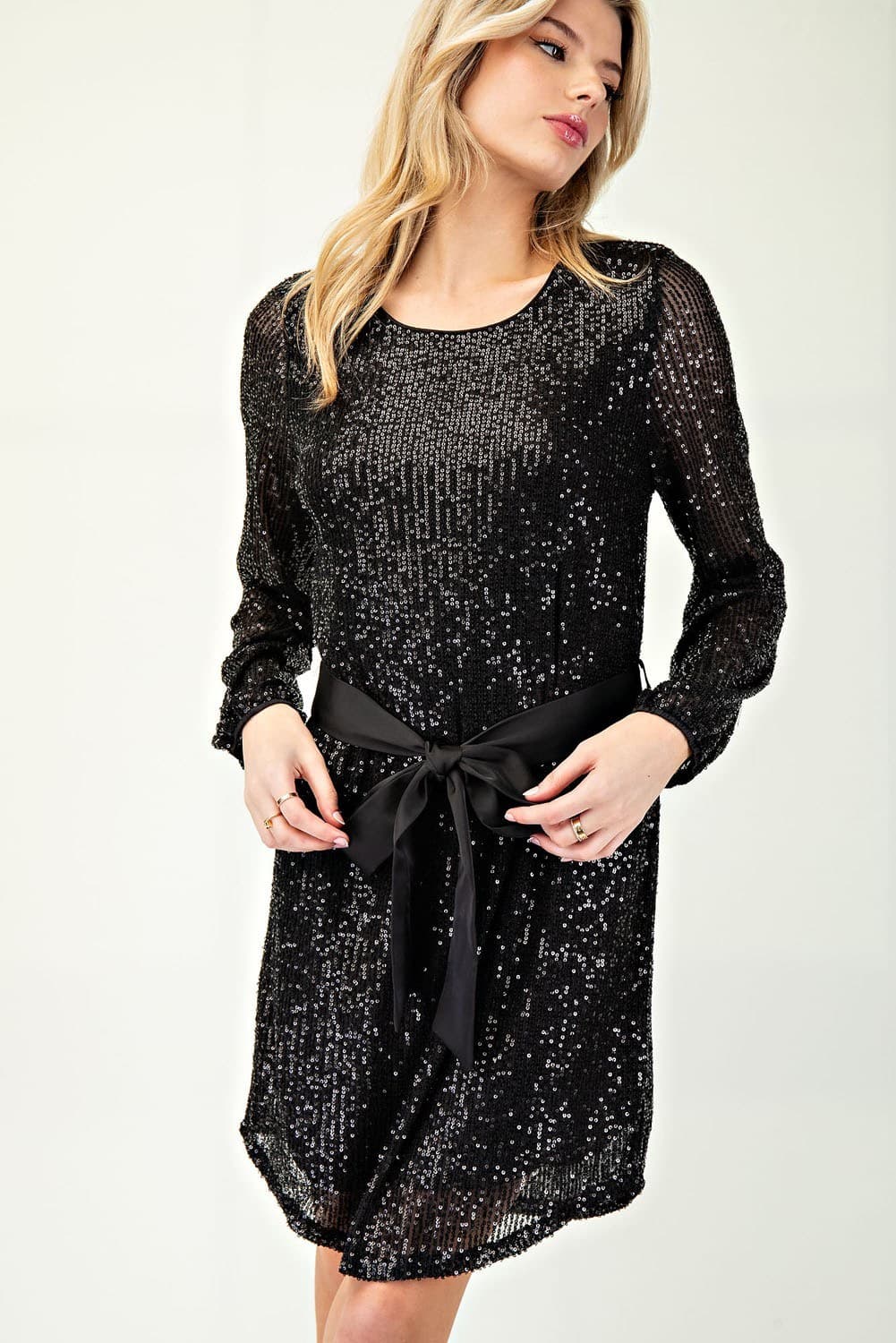 DK8841 - BLACK
