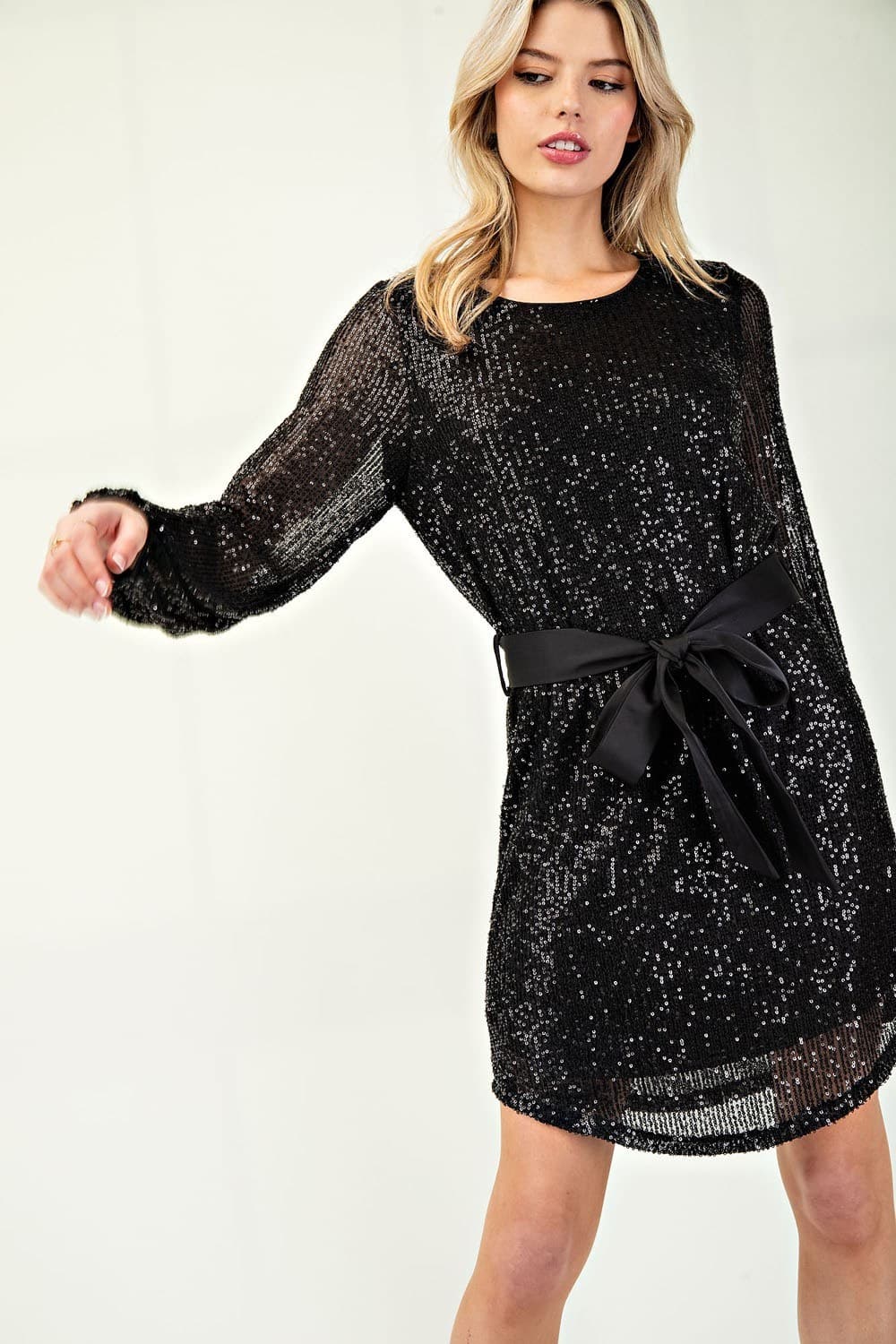 DK8841 - BLACK