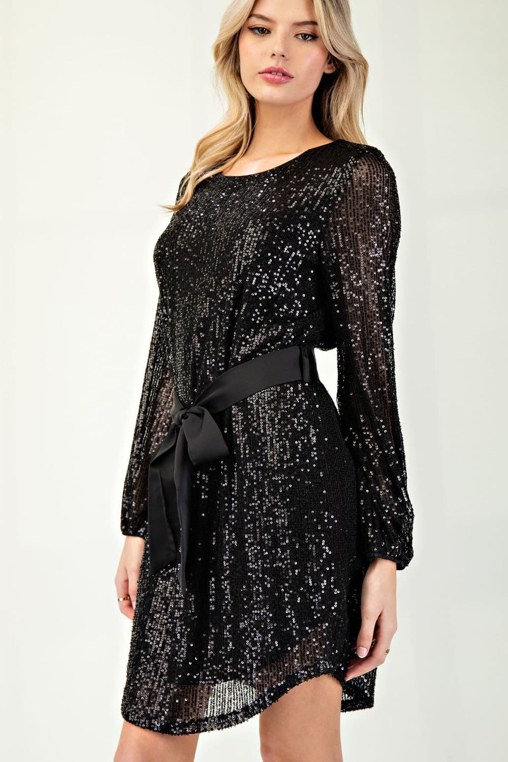 DK8841 - BLACK