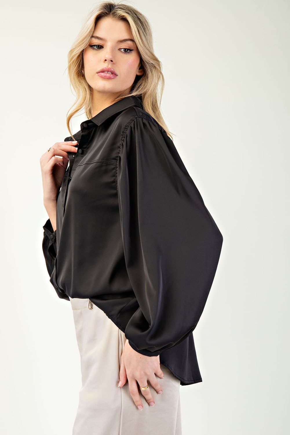 TK7421 - BLACK