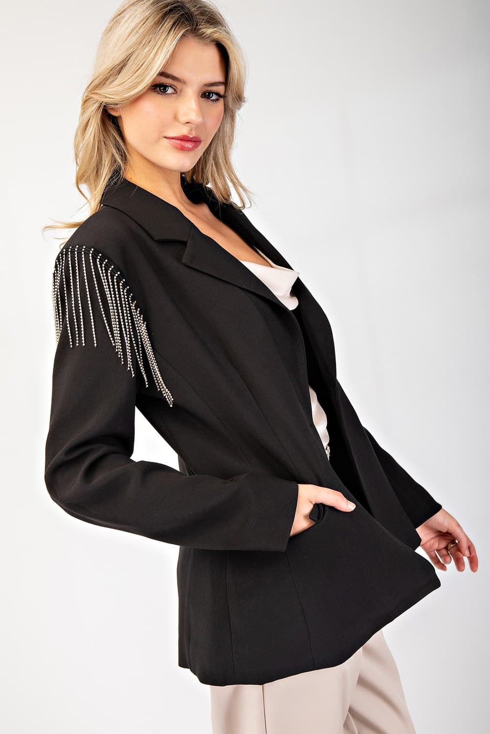 JK9208 - BLACK