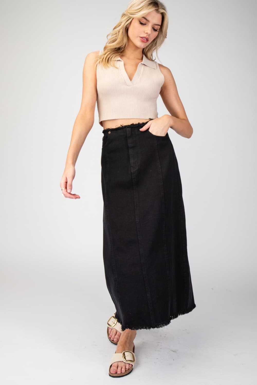 SGS8943 - BLACK