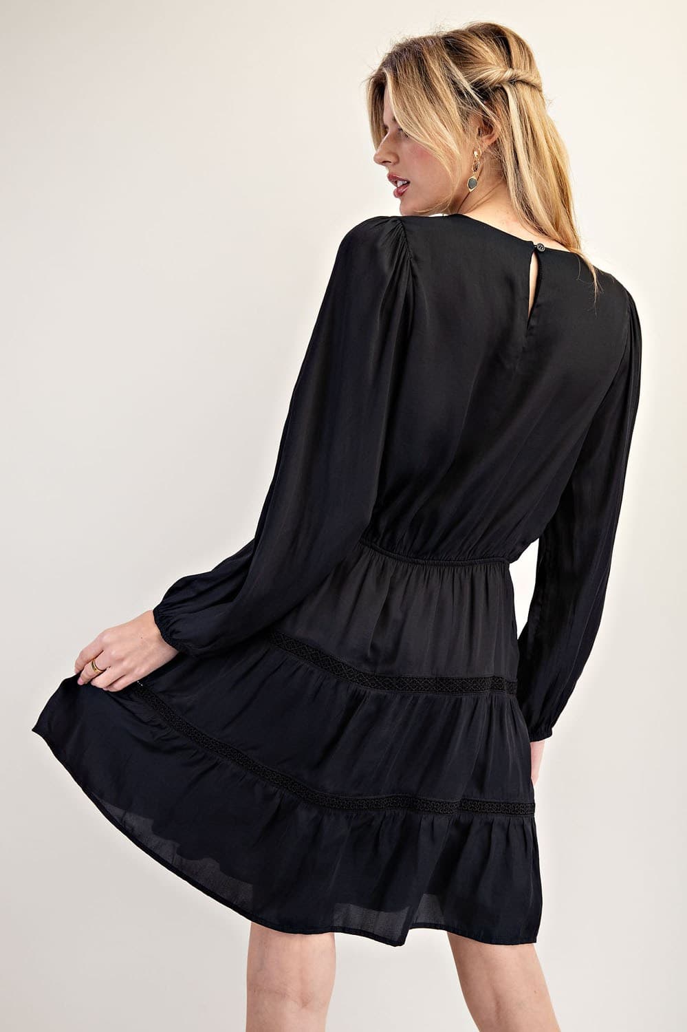 DK7888 - BLACK