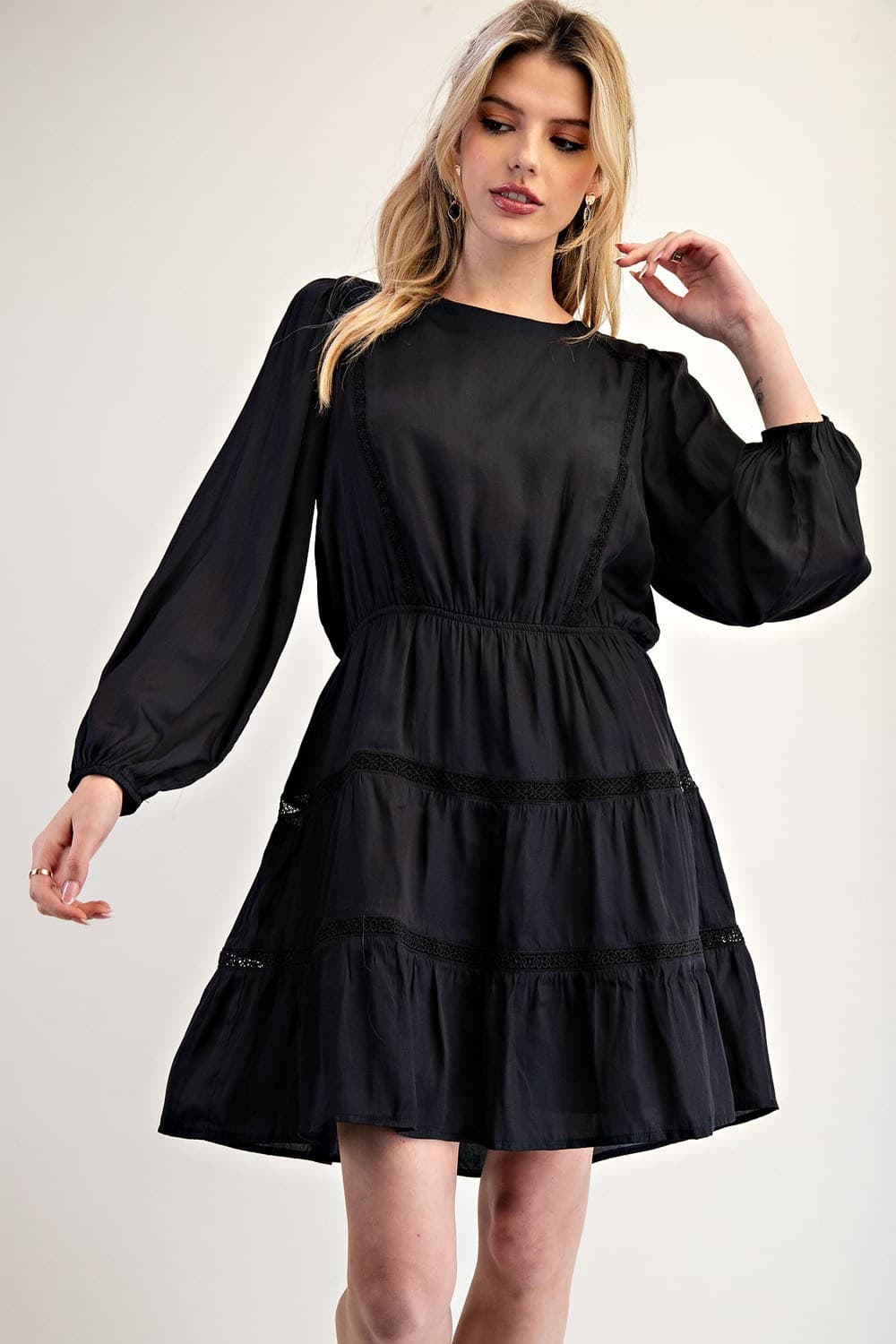 DK7888 - BLACK