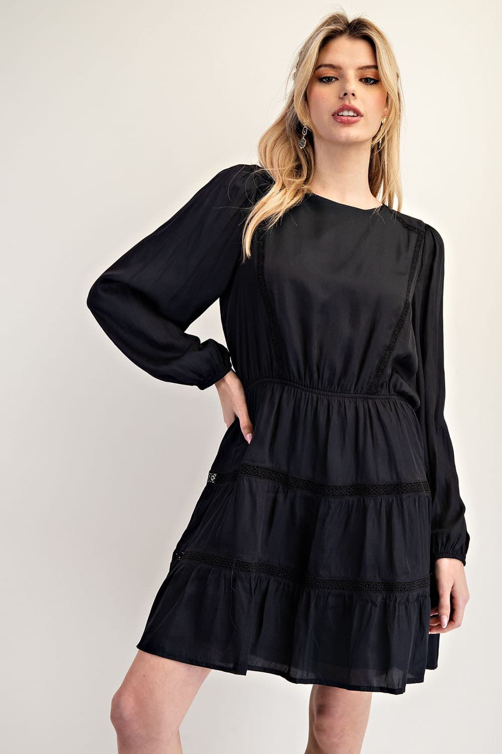 DK7888 - BLACK