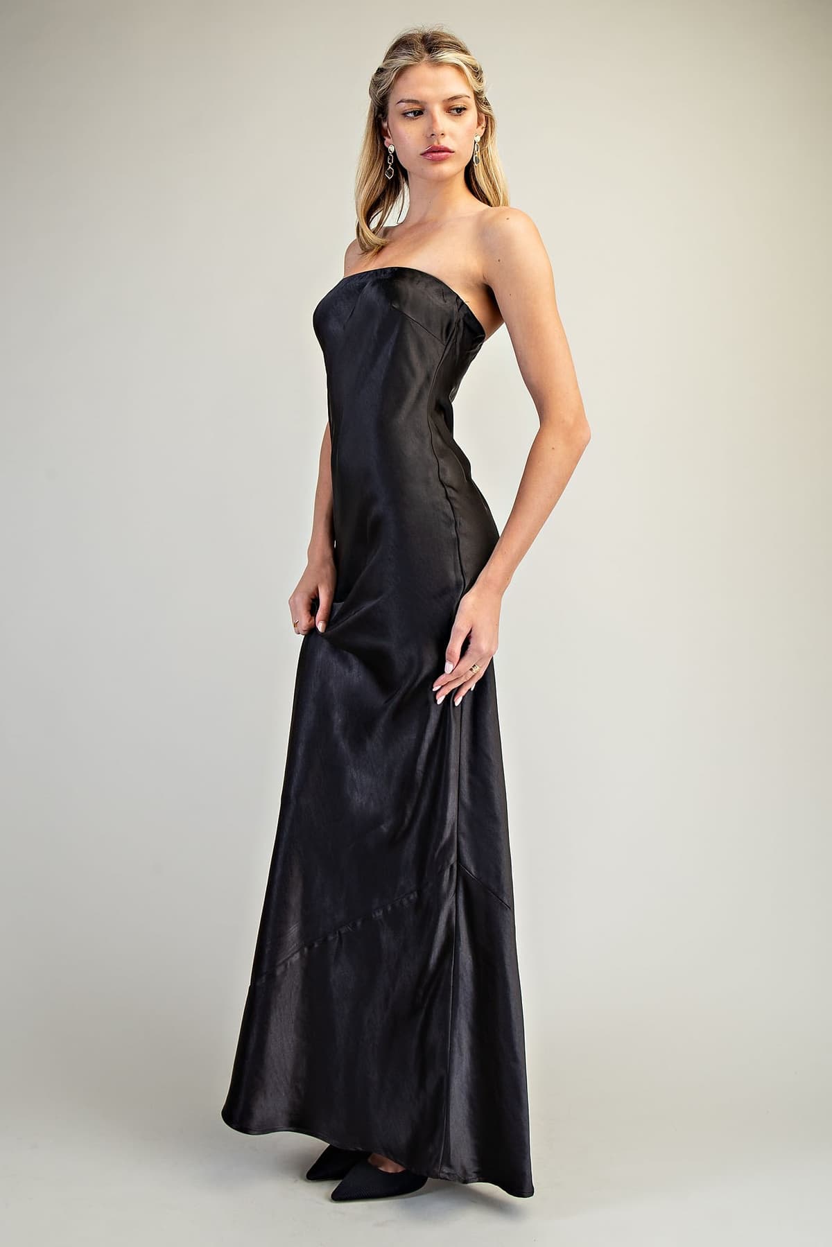 DK11000 - BLACK