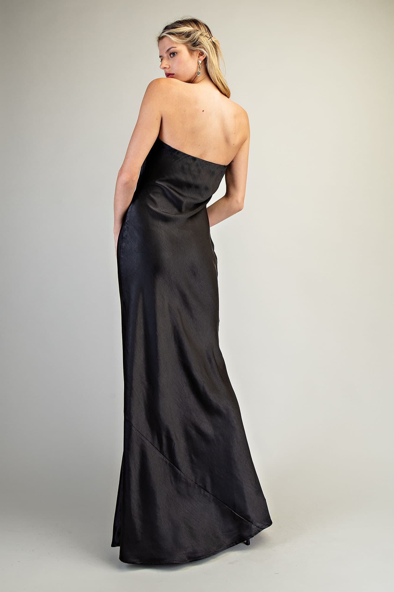 DK11000 - BLACK