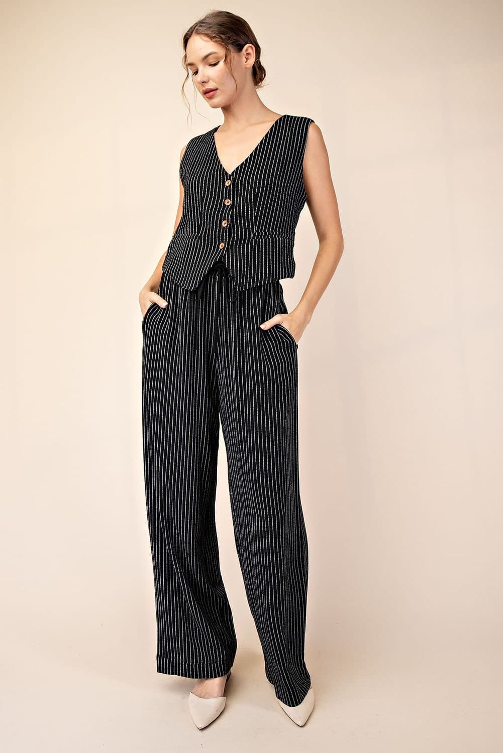 JK9047 - BLACK