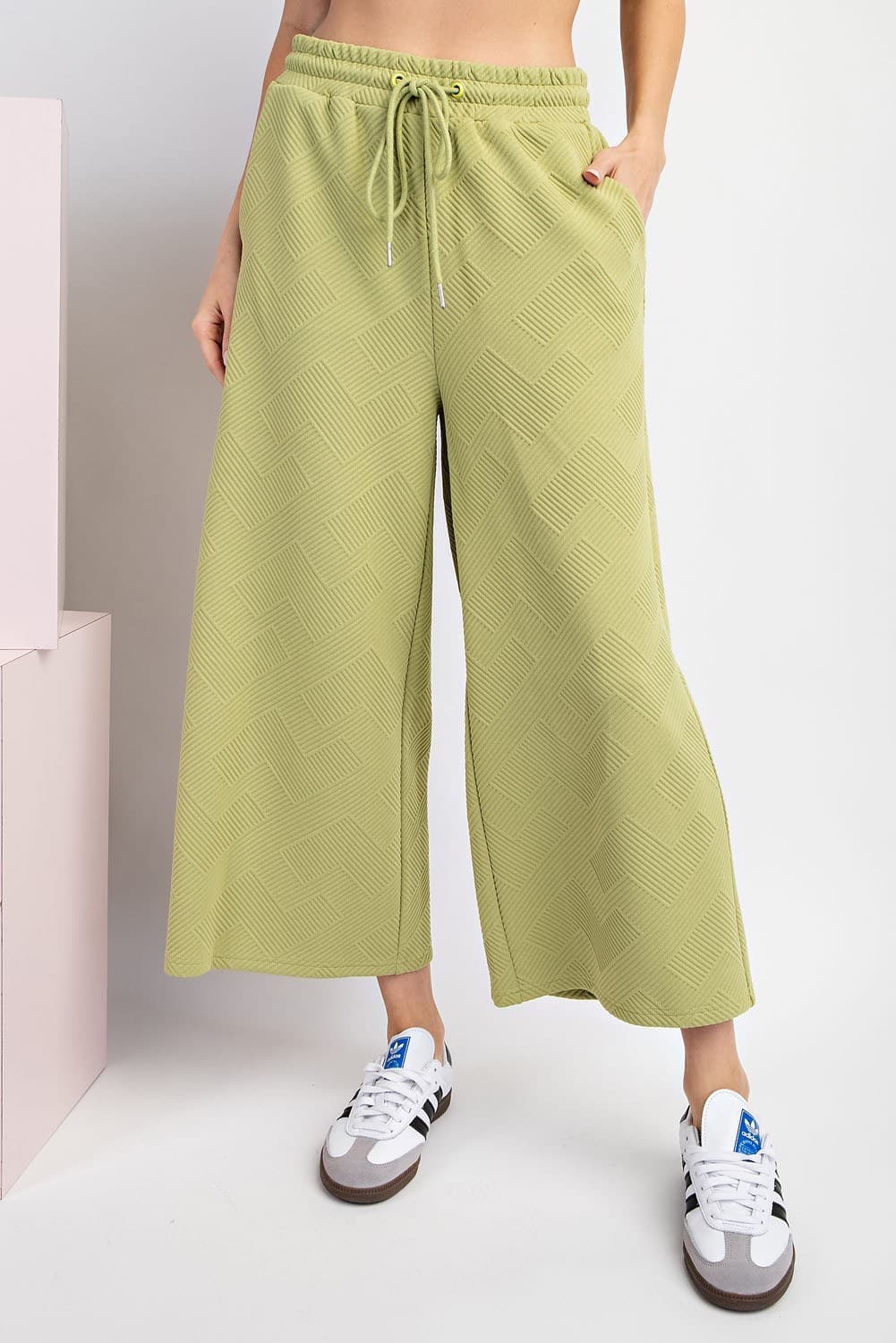 PG10202 - AVOCADO