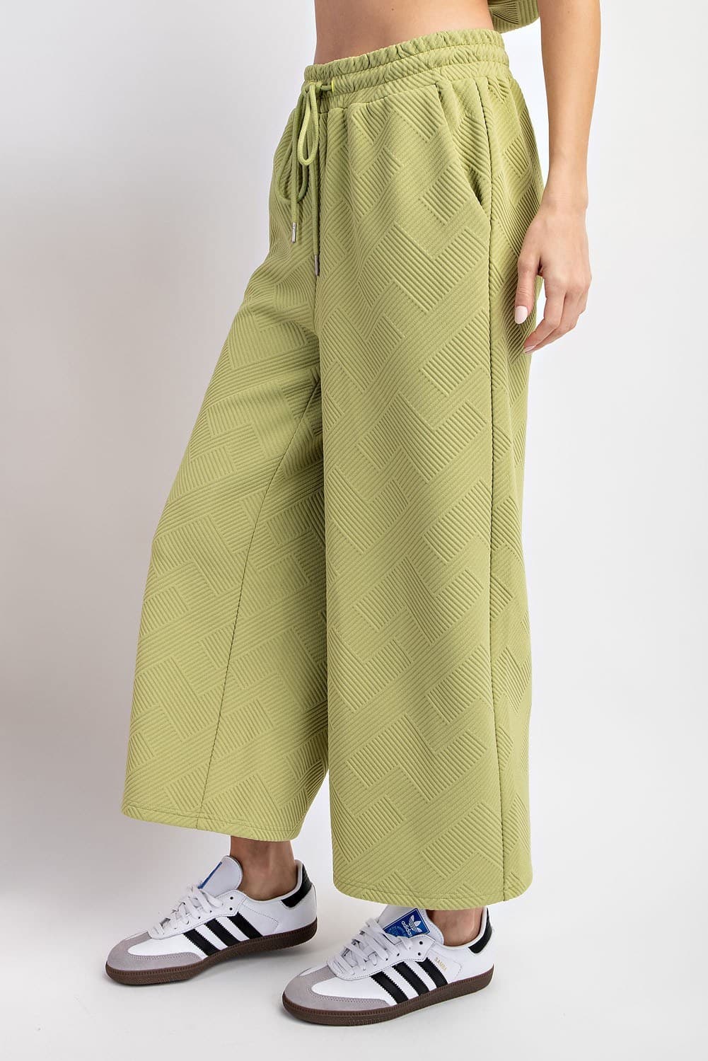 PG10202 - AVOCADO