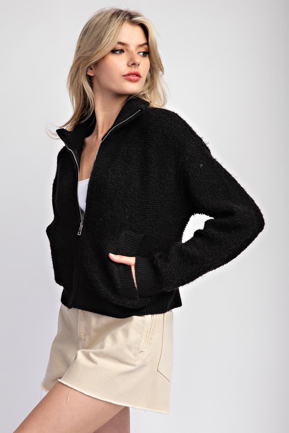 SJK11419 - BLACK