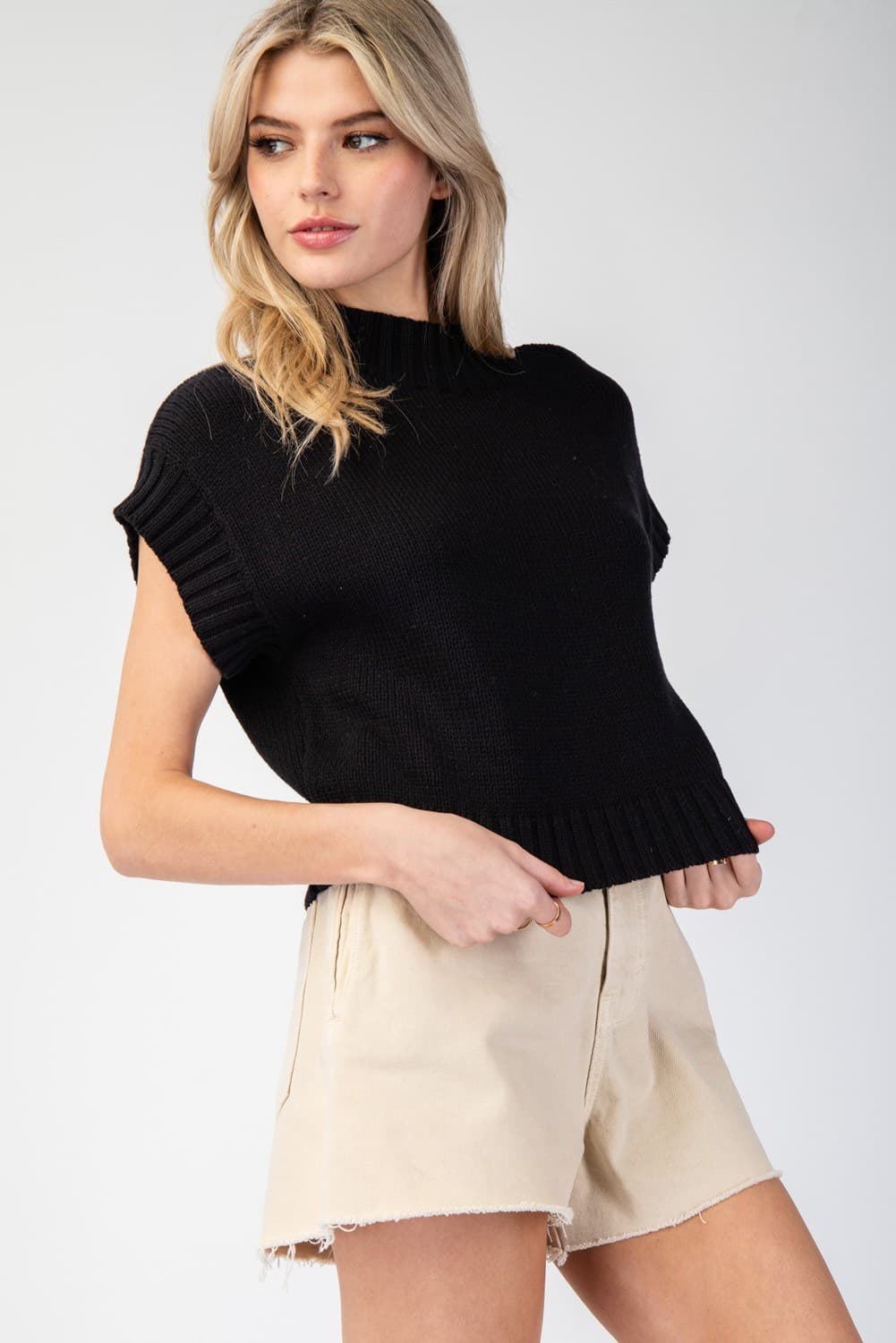 SK11409 - BLACK