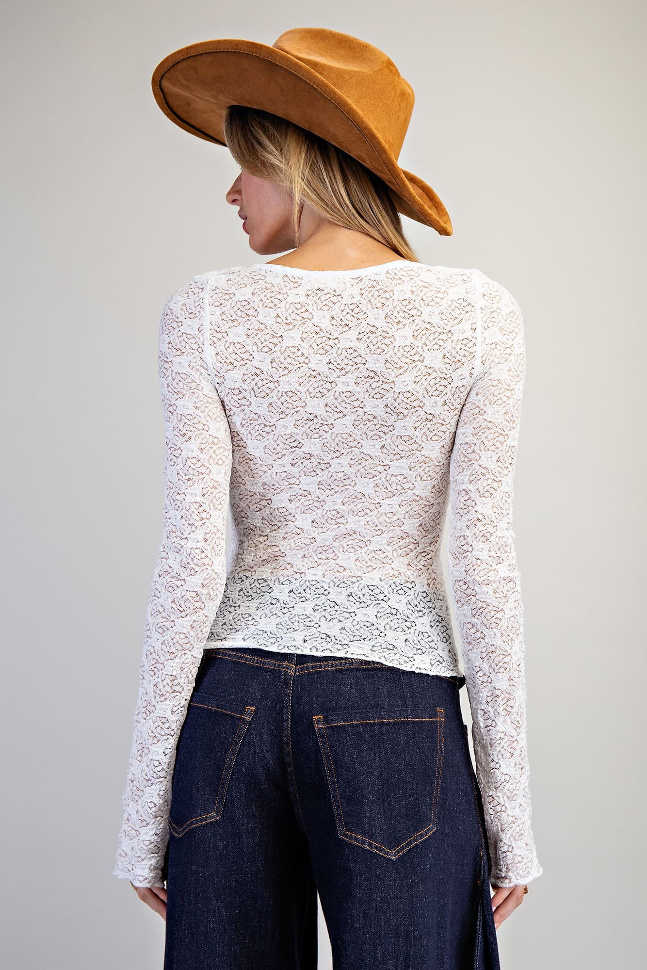 TH12045 - IVORY