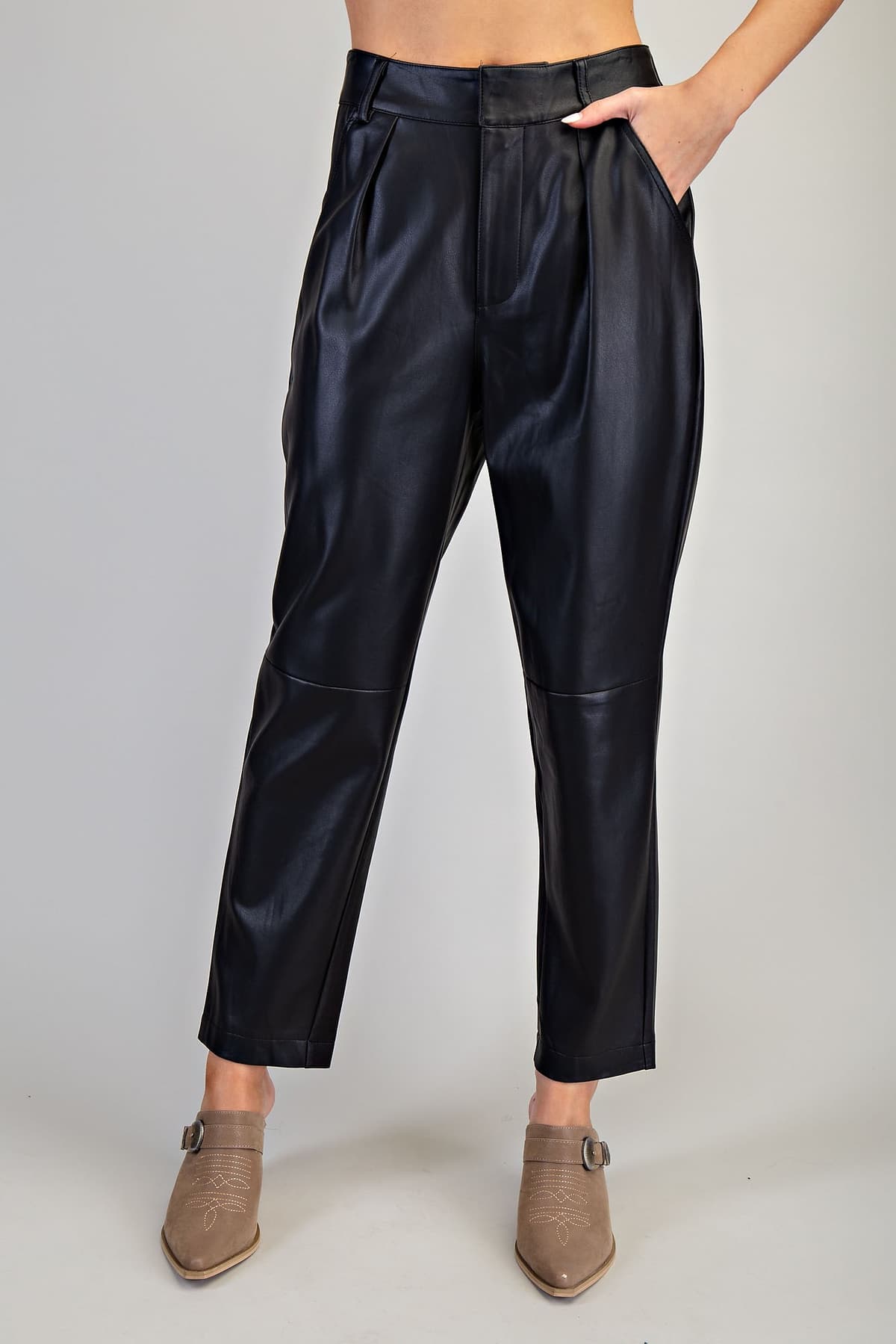 PK11246 - BLACK
