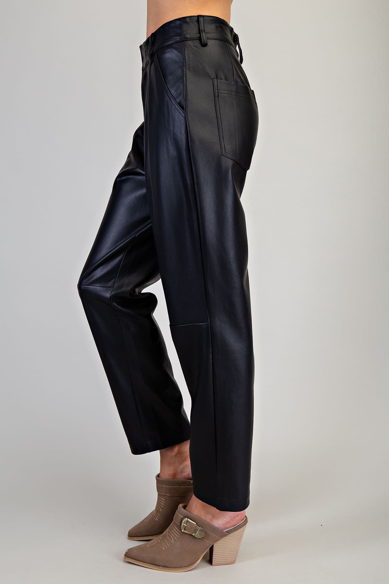 PK11246 - BLACK