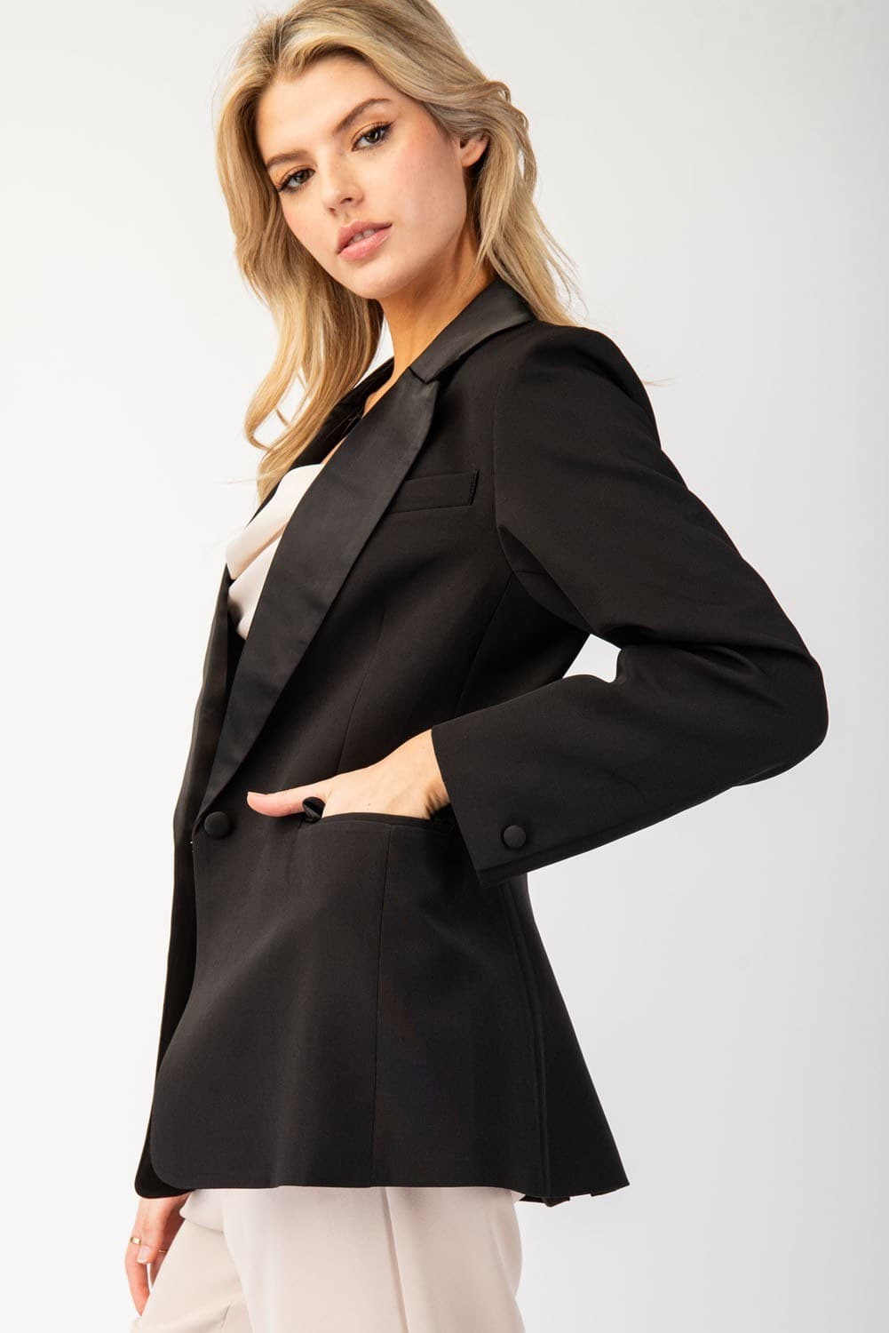 JK11615 - BLACK