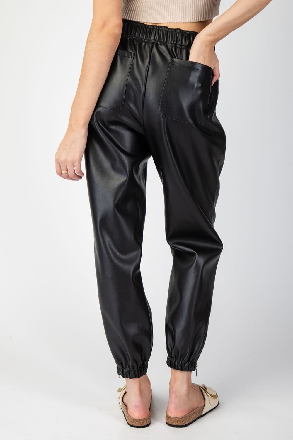 PK11418 - BLACK
