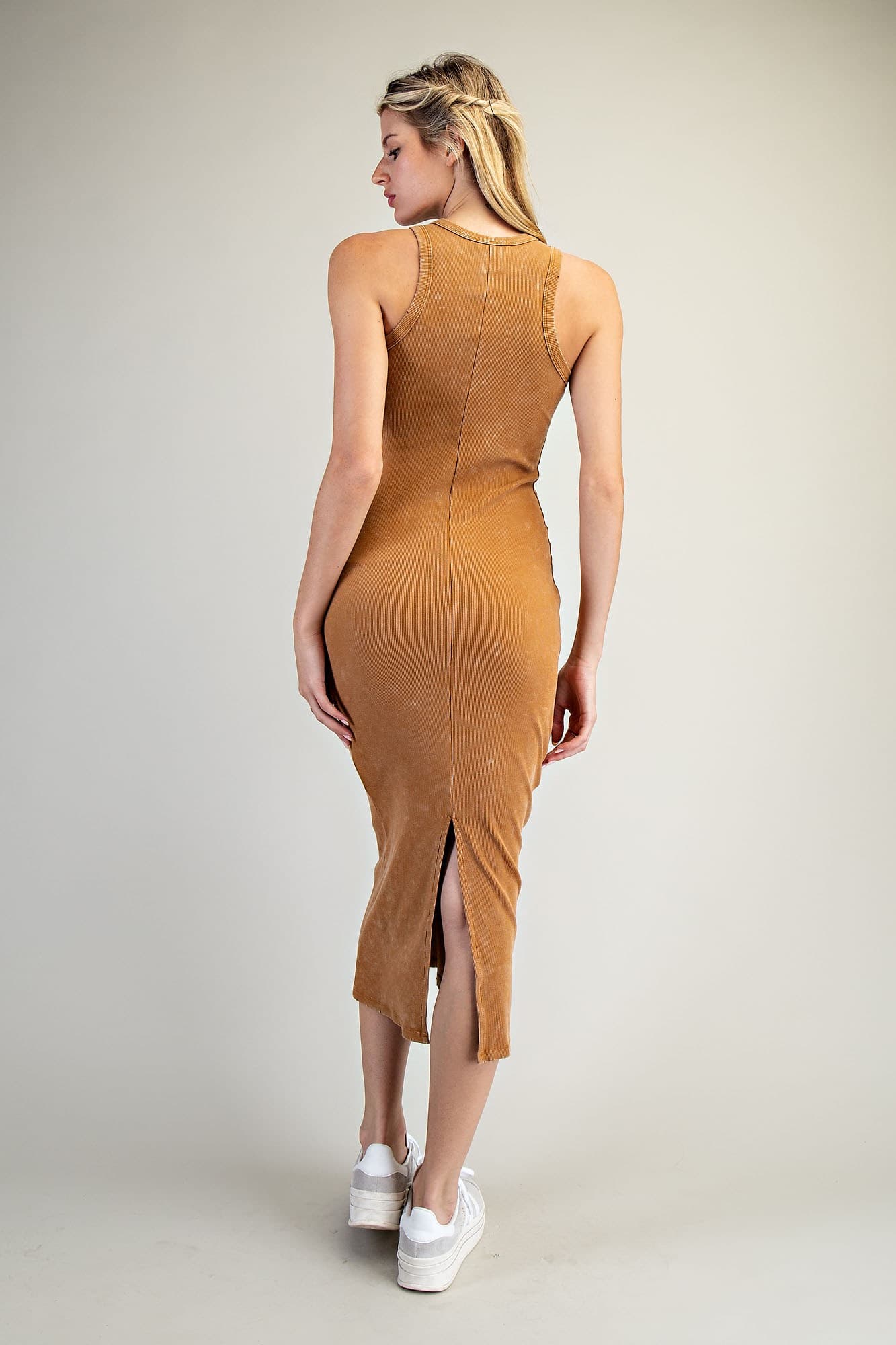 DK11469 - BROWN SUGAR