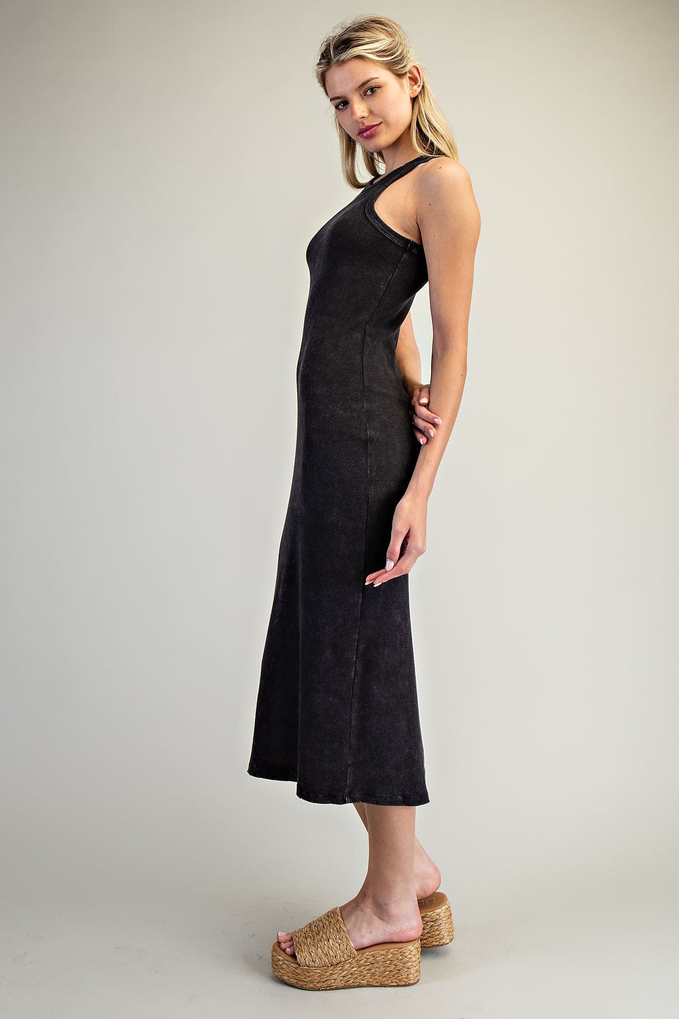 DK11469 - BLACK