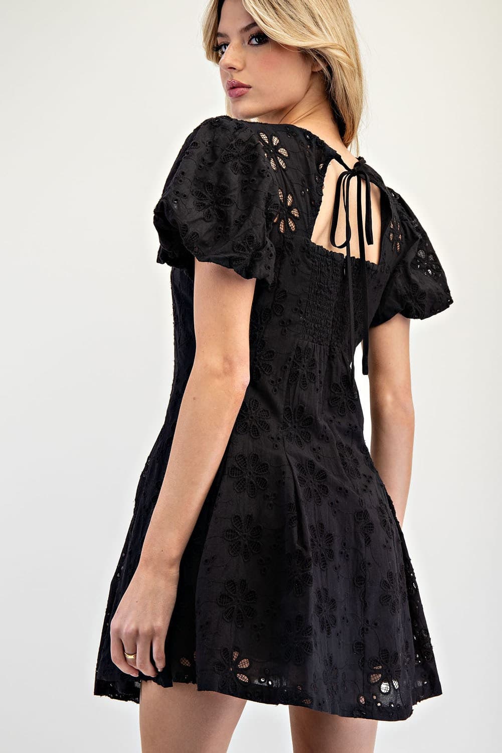 DK11705 - BLACK