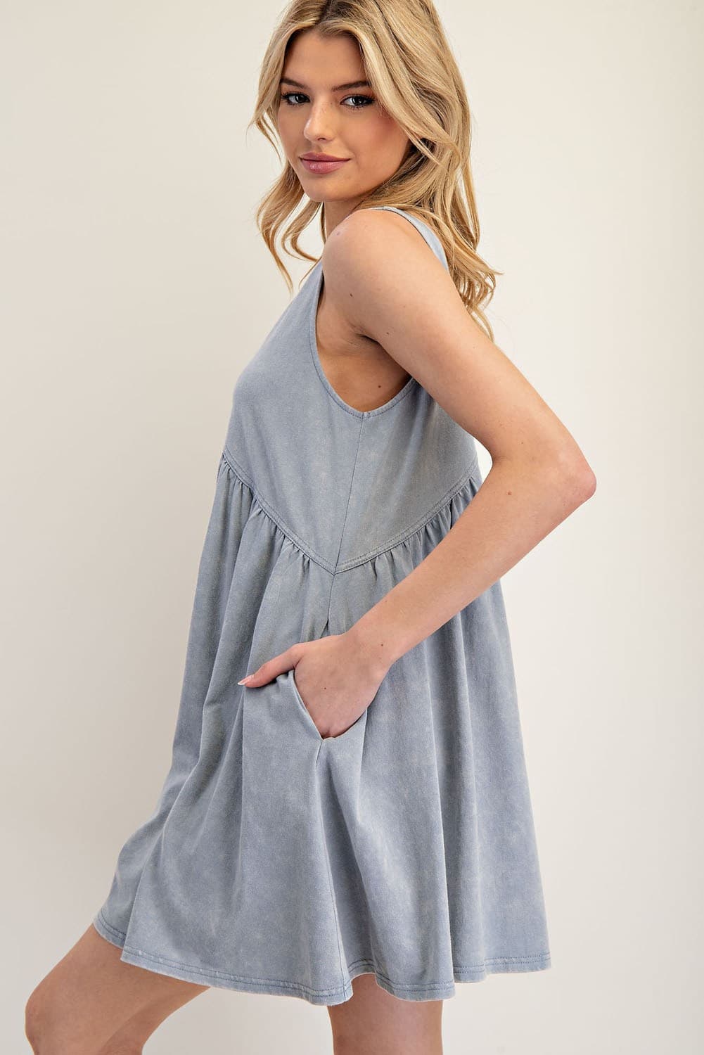DH12234 - ICE BLUE
