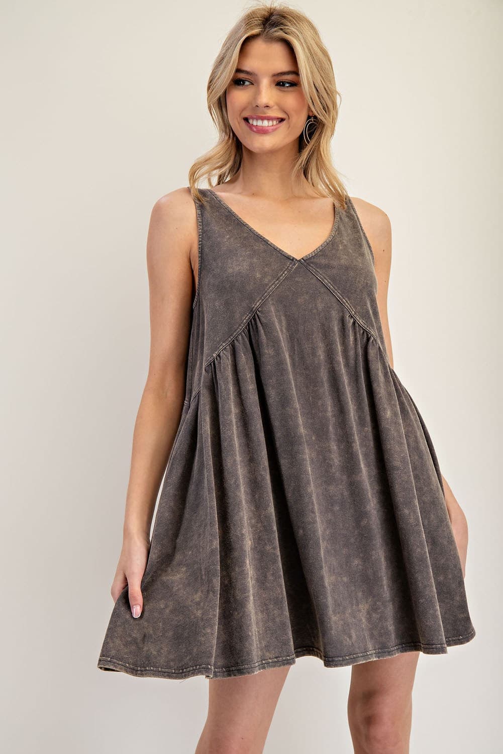 DH12234 - ASH BLACK
