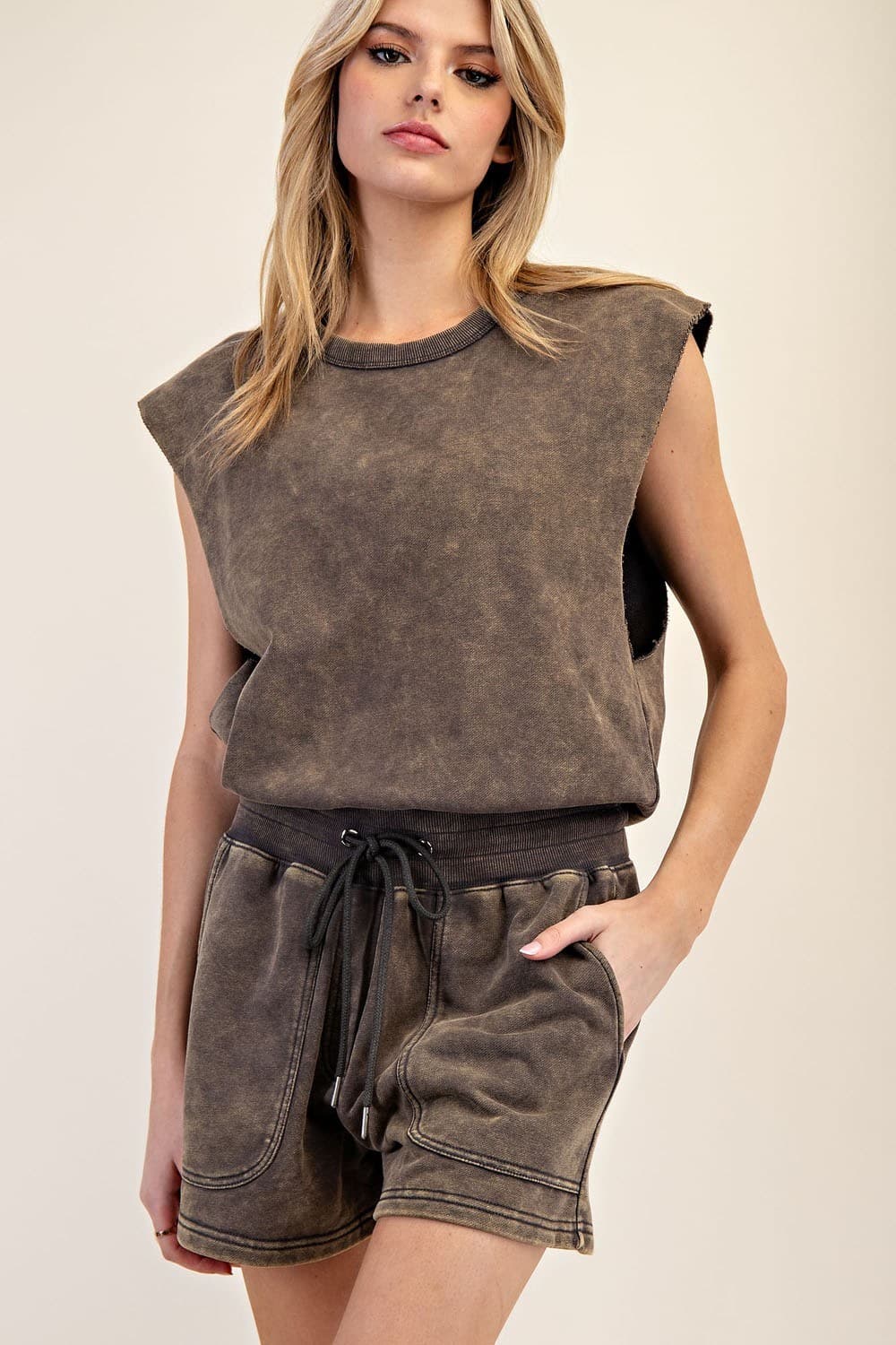 BG10725 - ASH BLACK