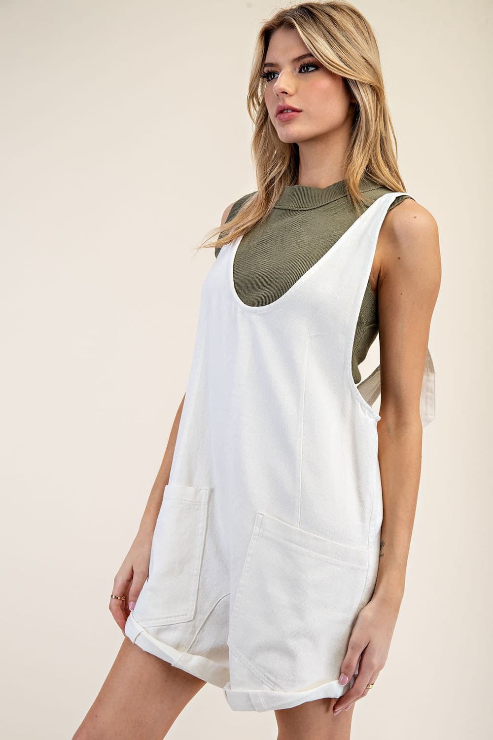BK11916 - OFF WHITE