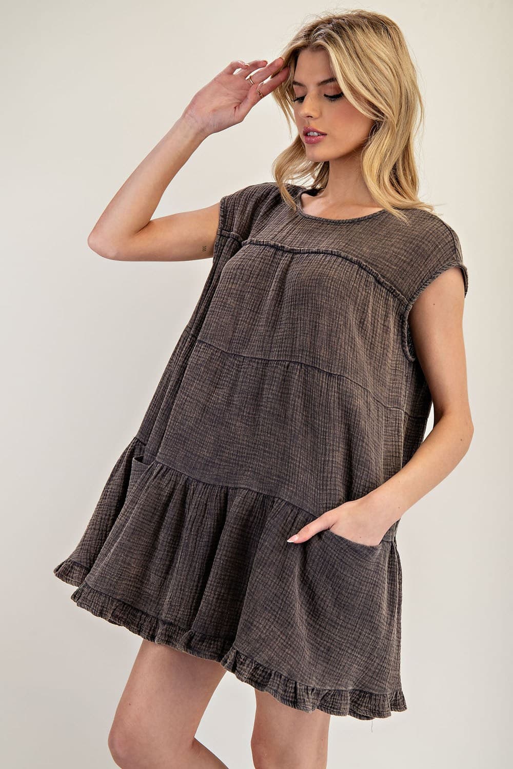 DG10897 - ASH BLACK