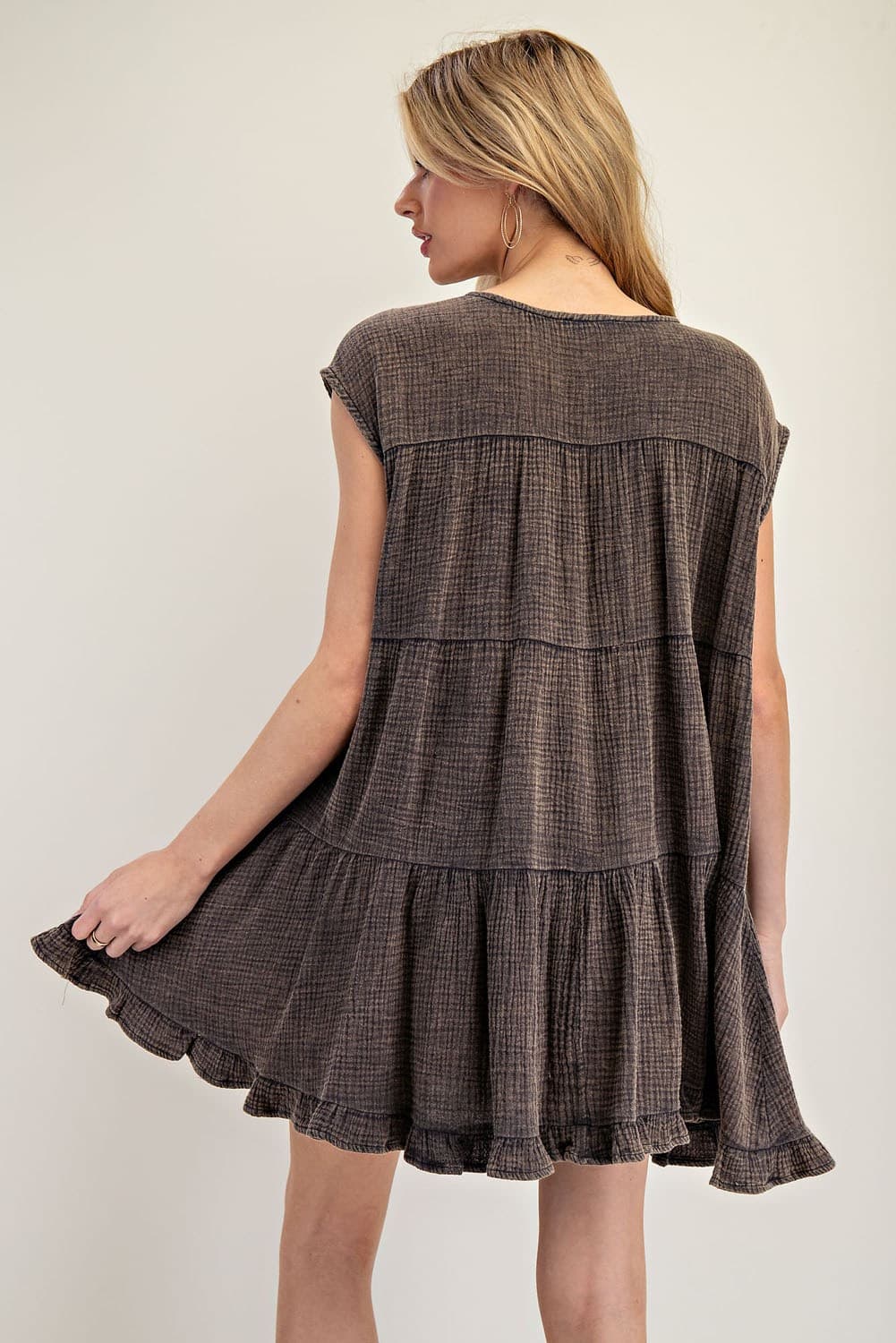 DG10897 - ASH BLACK