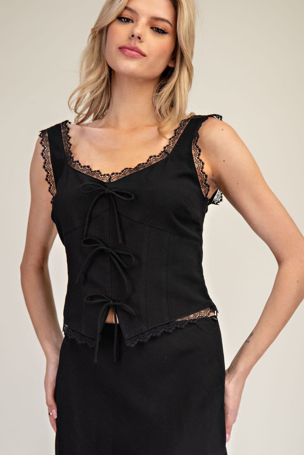 TH12341 - BLACK