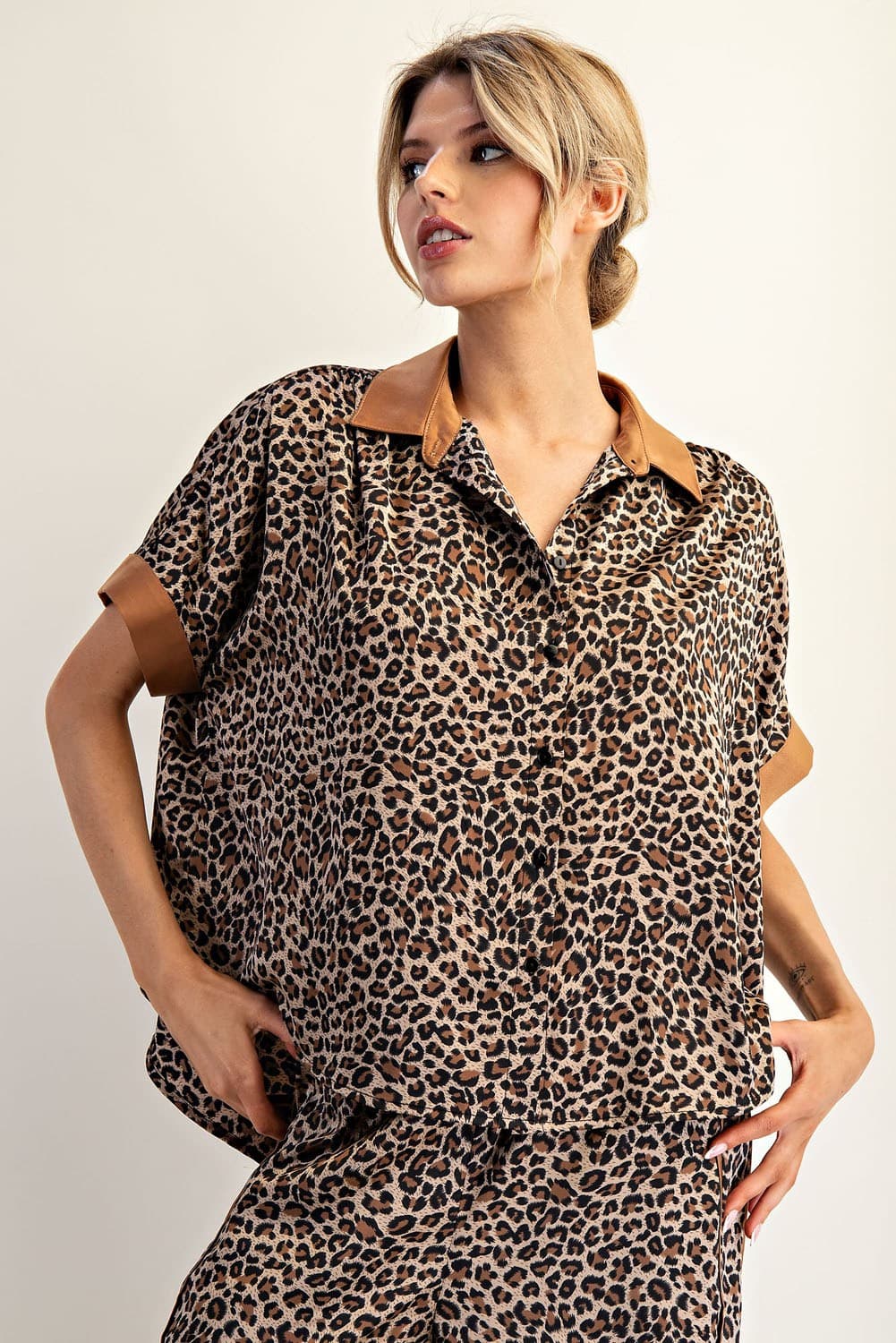 TK14117 - GOLDEN LEOPARD