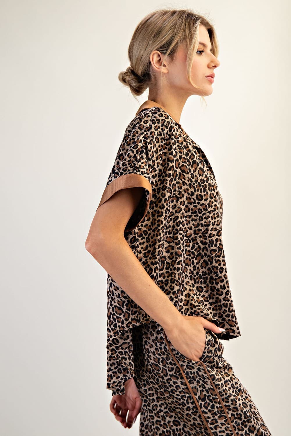 TK14117 - GOLDEN LEOPARD