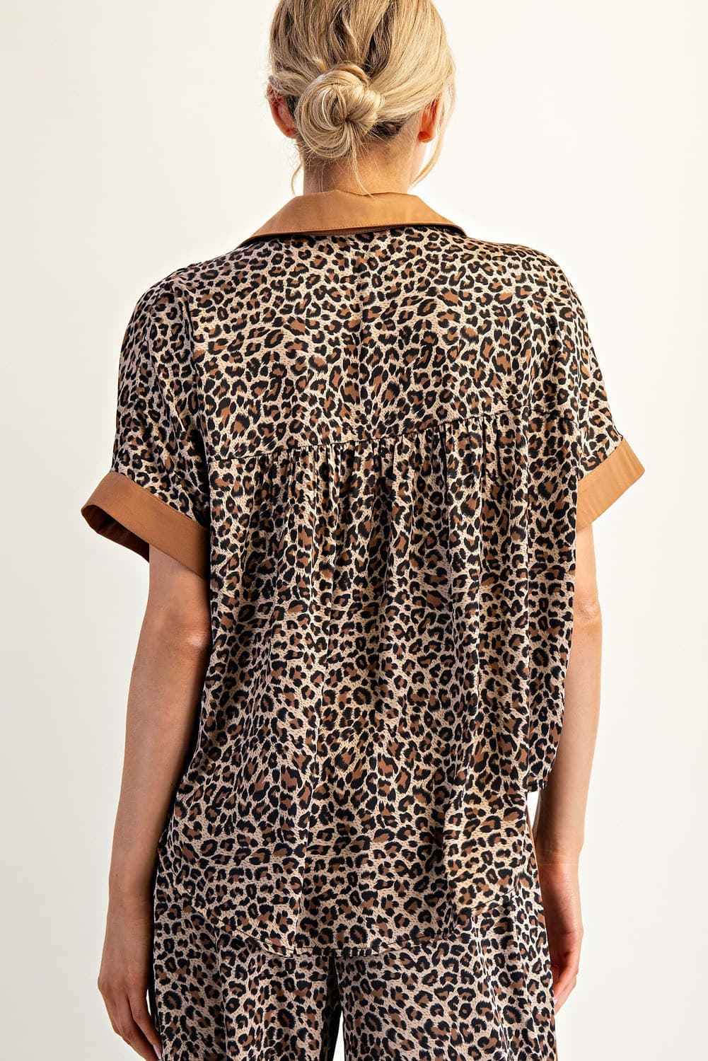 TK14117 - GOLDEN LEOPARD