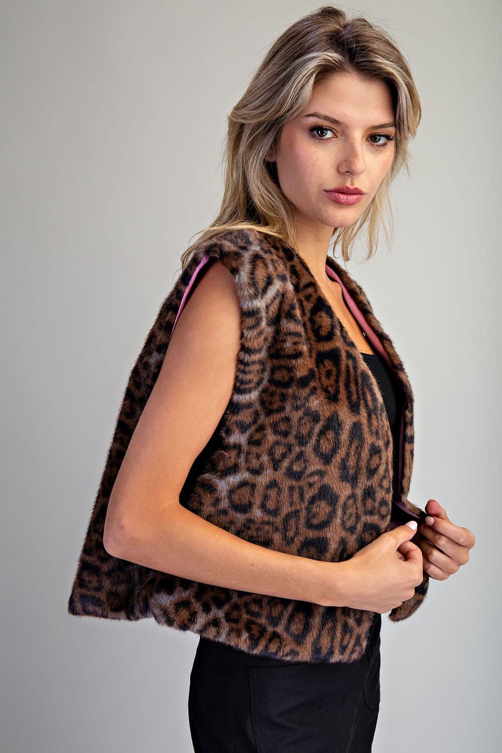 JH12869 - BROWN