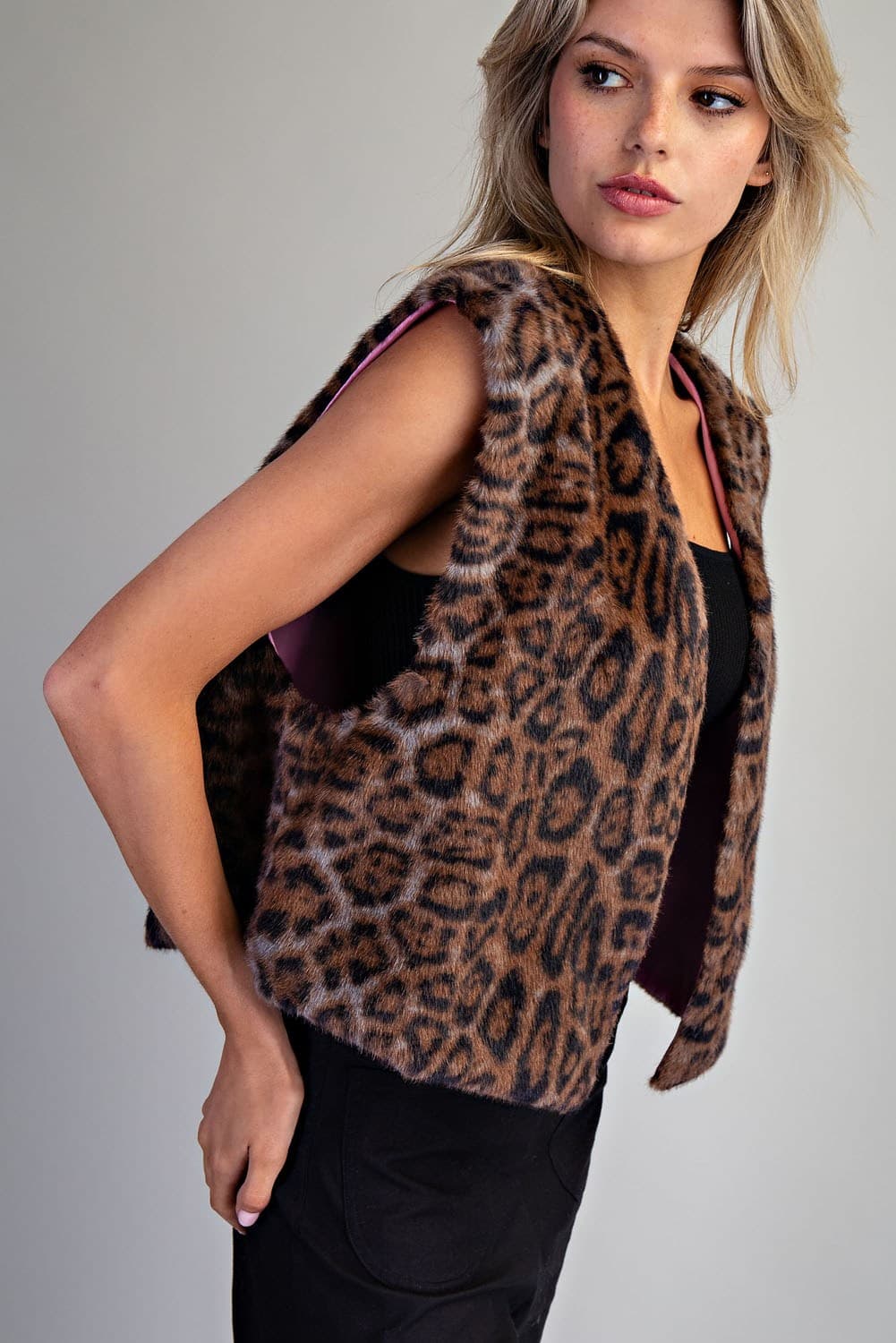 JH12869 - BROWN