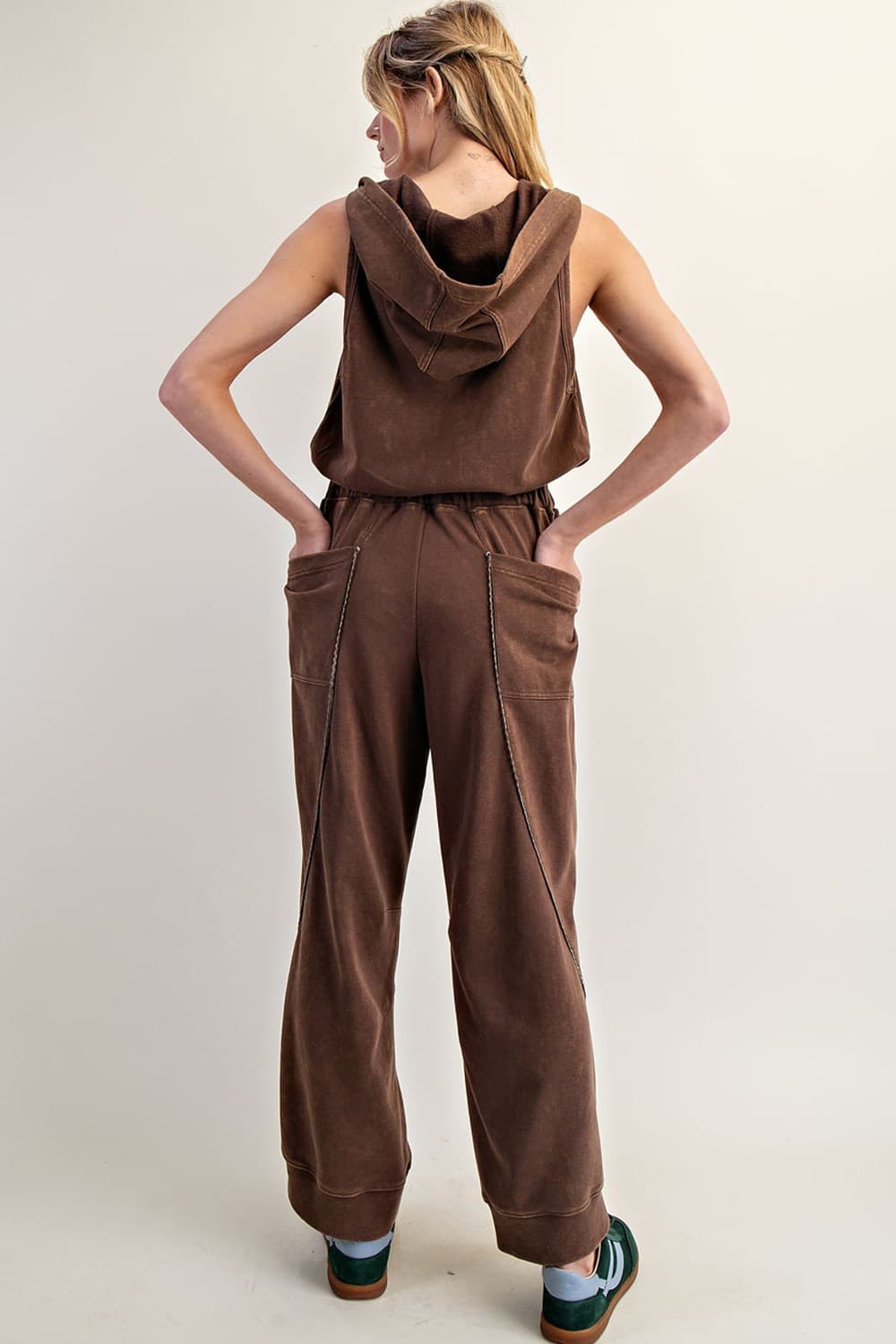 BK14101 - WALNUT