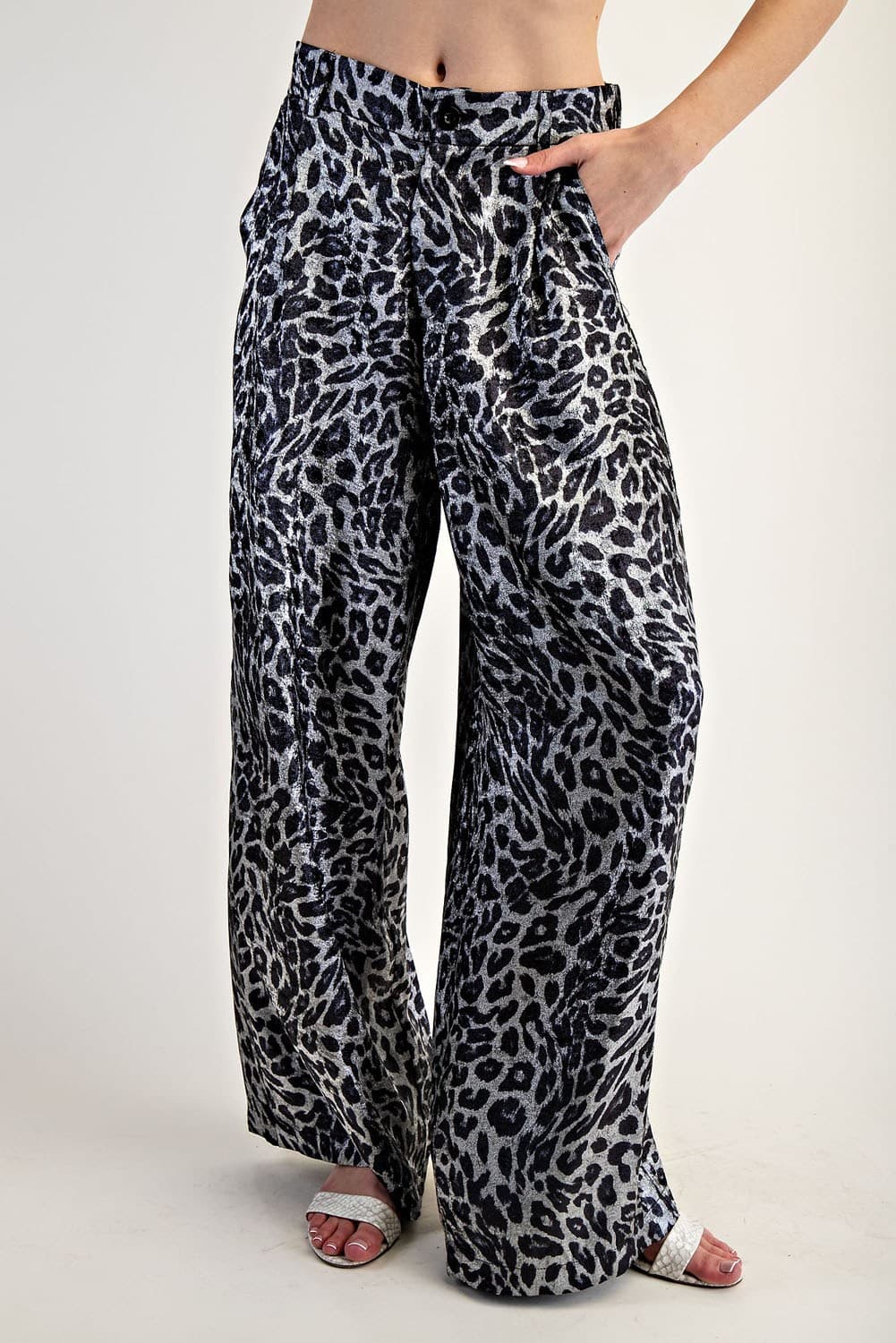 PK14075 - SILVER LEOPARD