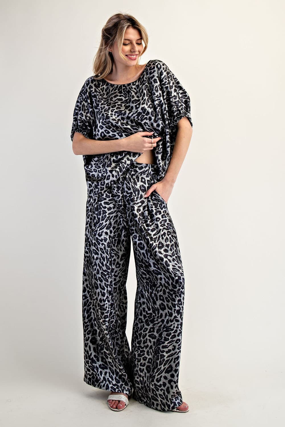 PK14075 - SILVER LEOPARD