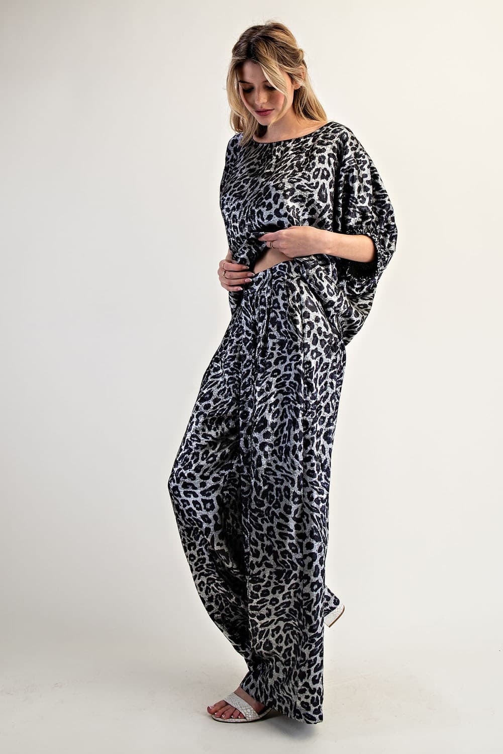 PK14075 - SILVER LEOPARD