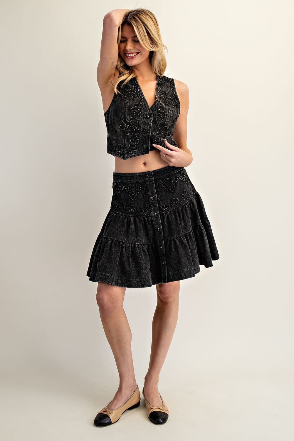SHS12742 - ASH BLACK