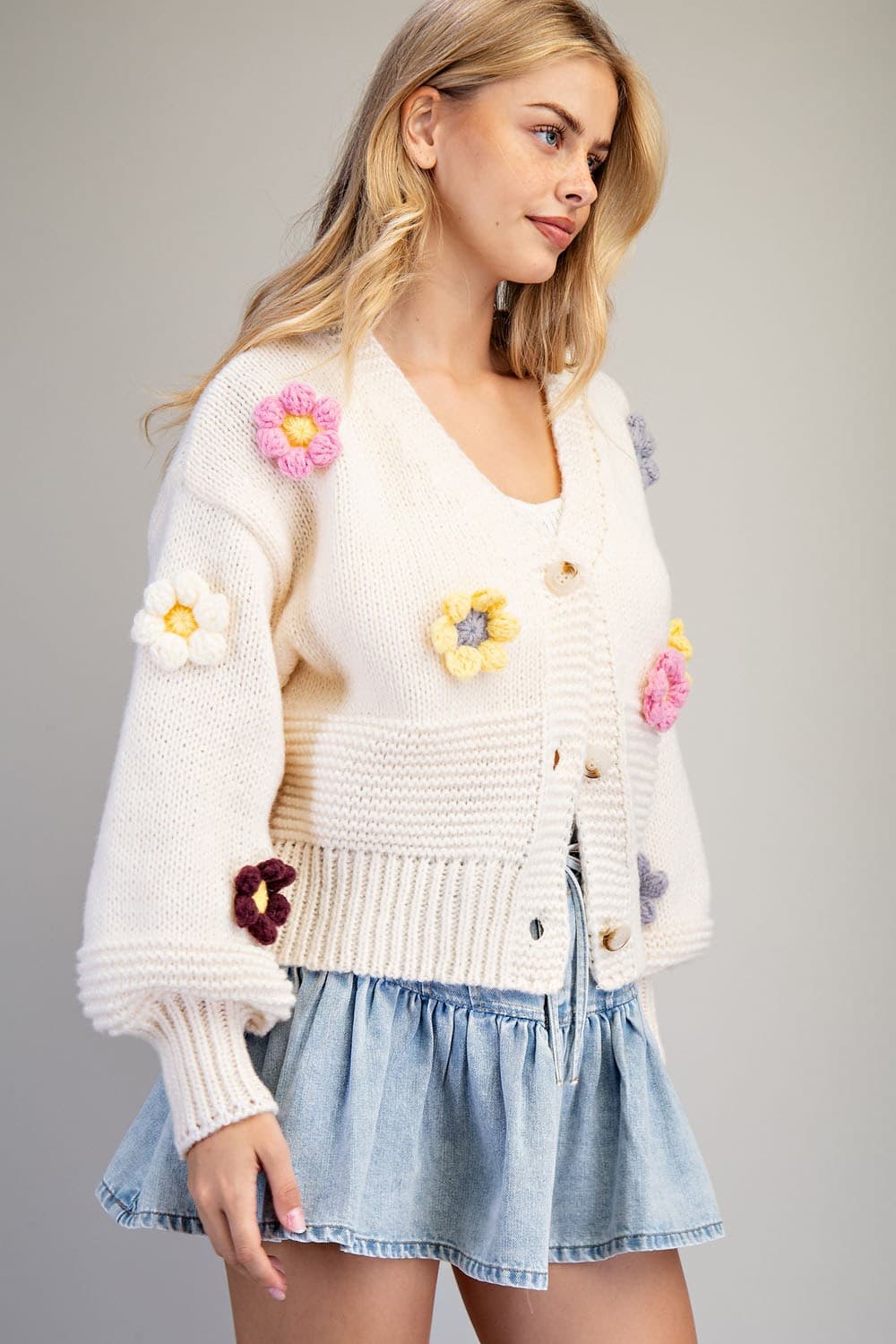 SJH15066 - CREAM BLOSSOM