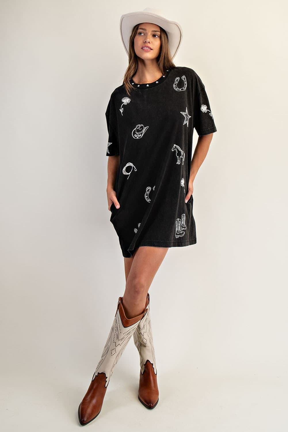 DH15208 - ASH BLACK