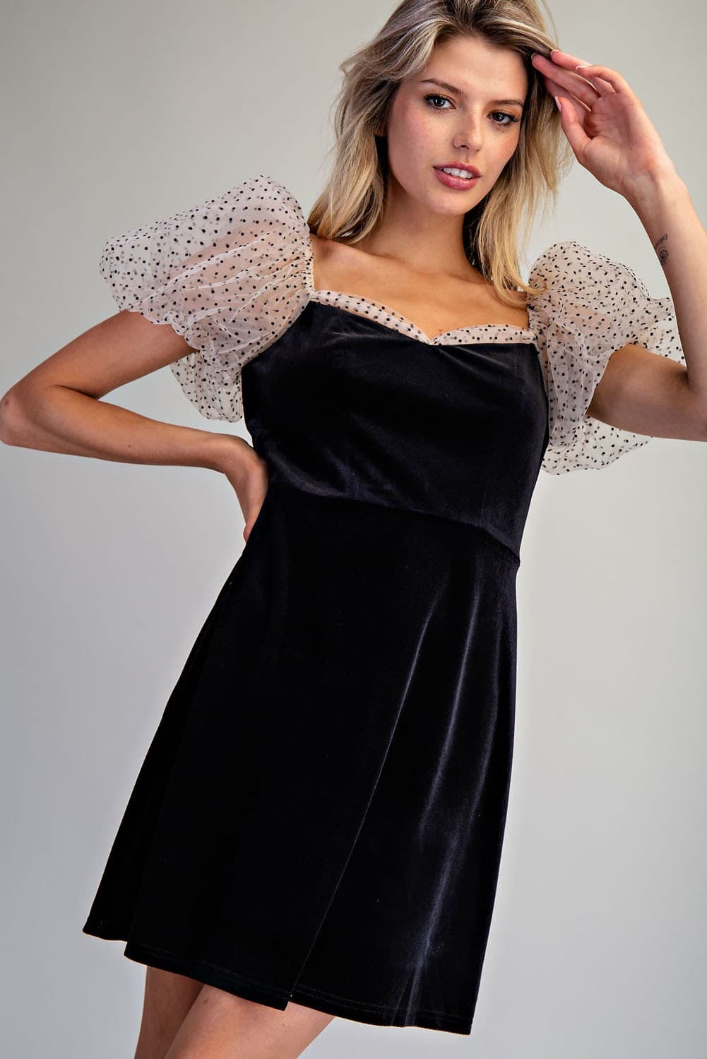 DH12806 - BLACK